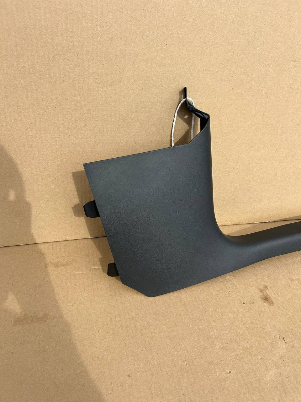 ✅ 2017-2023 Tesla Model 3 Passenger Side Lower A-Pillar Trim Right 1086293-00-M