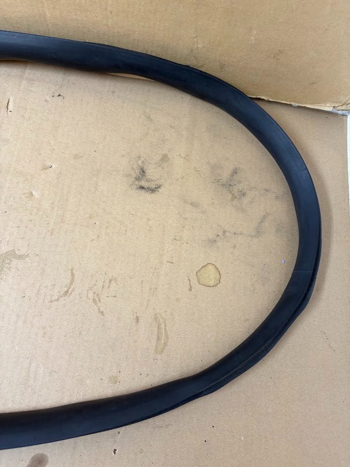 ✅20-24 Model Y Rear Left+Right Primary Body Weatherstrip Rubber Seal 1497675/76