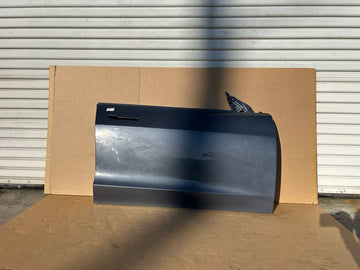 ✅2017-2023 Tesla Model 3 Front Right Passenger Side Door Shell OEM w/scratches