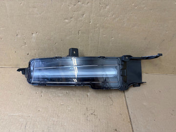 ✅ 25-26 Rivian R1T/R1S Front Left Turn Signal Fog Lamp PT00882632-D /broken tab