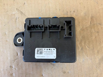 ✅ 17-23 Tesla Model 3 Charge Port Control Module Unit 1537264-40-F