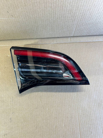 ✅17-23 Tesla Model Y 3 Rear Left Side Inner Tail Light Lamp 1502088-00-B/scratch