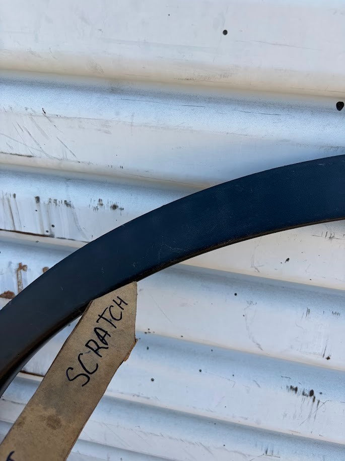 ✅20-24 Tesla Model Y Rear Right Fender Garnish 1494188-00-B /scratched