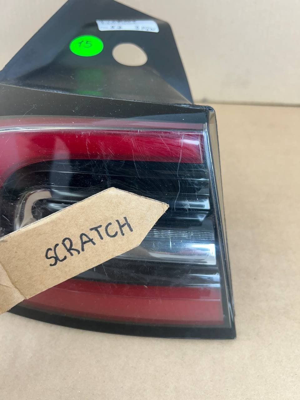 ✅Tesla Model 3 Rear Left Tail Light Lamp Quarter Mounted 3 Pin 1077397 w/scratch