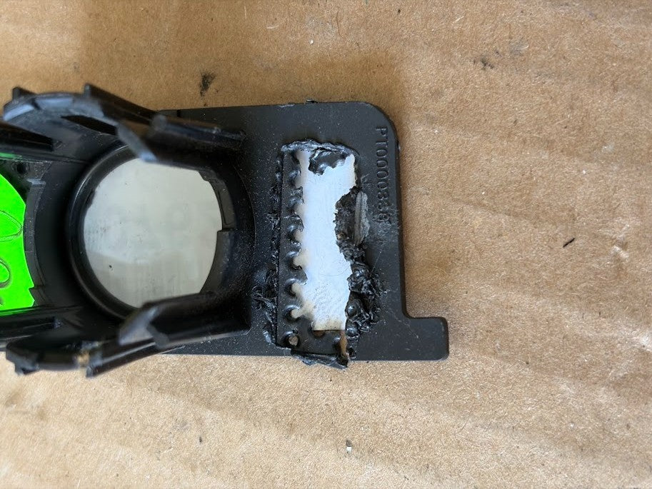 ✅ Rivian Park Assist Sensor Retainer Black PT00003382