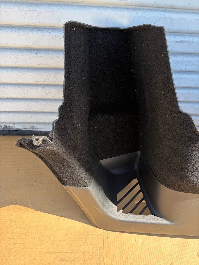 ✅20-25 Tesla Model Y Right Trunk Quarter Trim Panel 1493079-79-A