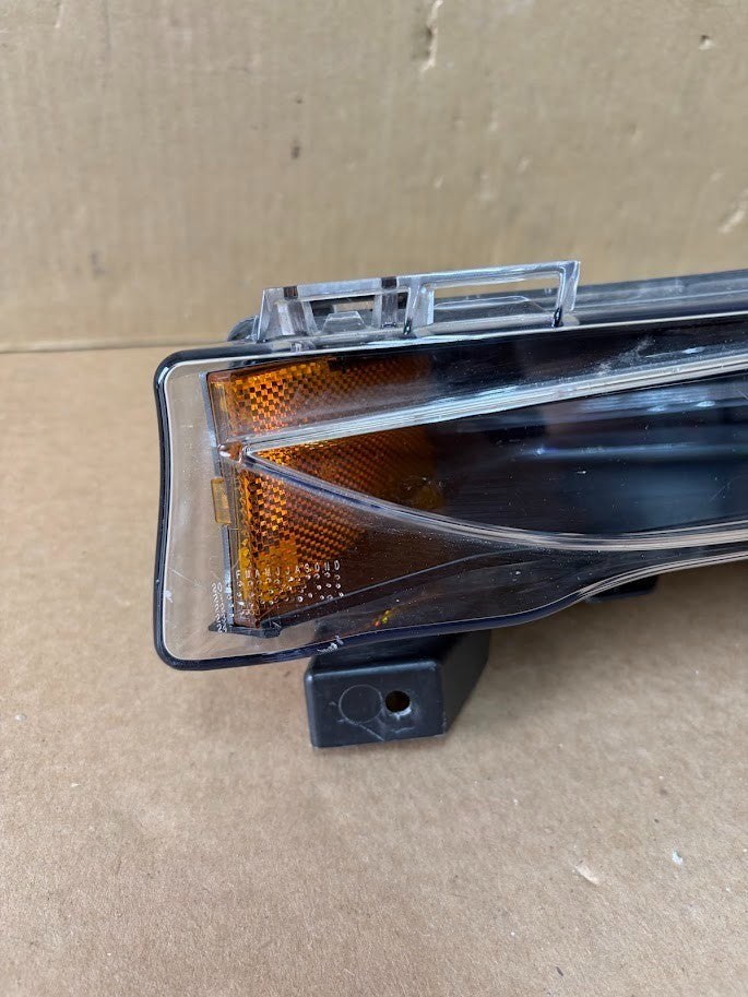 ✅20-25 Tesla Model Y Front Left Fog Light Lamp 3 Pin 1507930-00-D