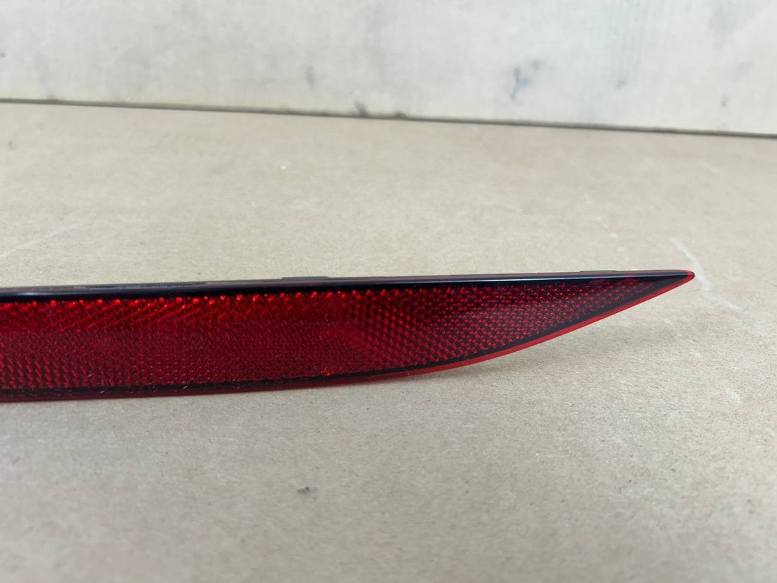 ✅ 2015+ Tesla Model X  Rear Bumper Reflector Red Color LH Side 1034342