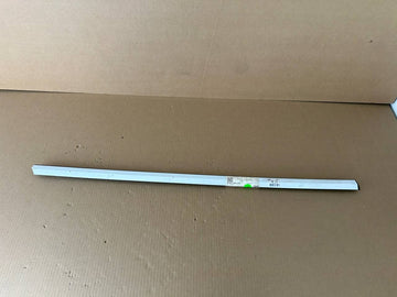 ✅20- 24 Tesla Model Y Front Right Door Window Belt Molding 1621165-70-B OEM