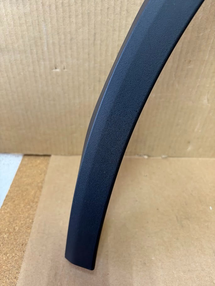 ✅ NEW! 2025 Tesla Model Y Rear Right Fender Garnish 1937596