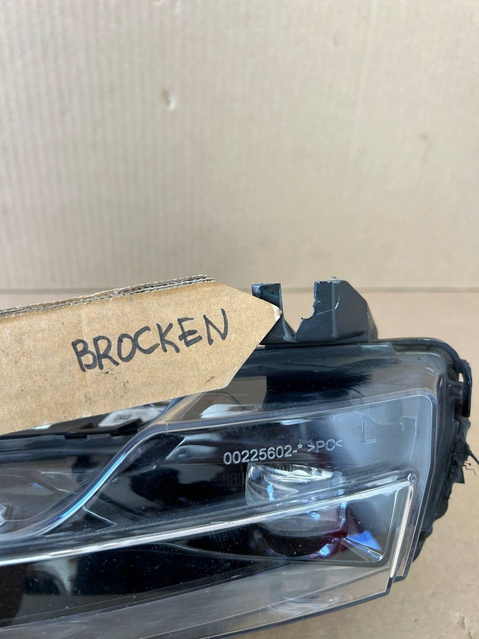 ✅17-23 Tesla Model Y 3 Full LED System LH Fog Light OEM 1507930-00-C /broken