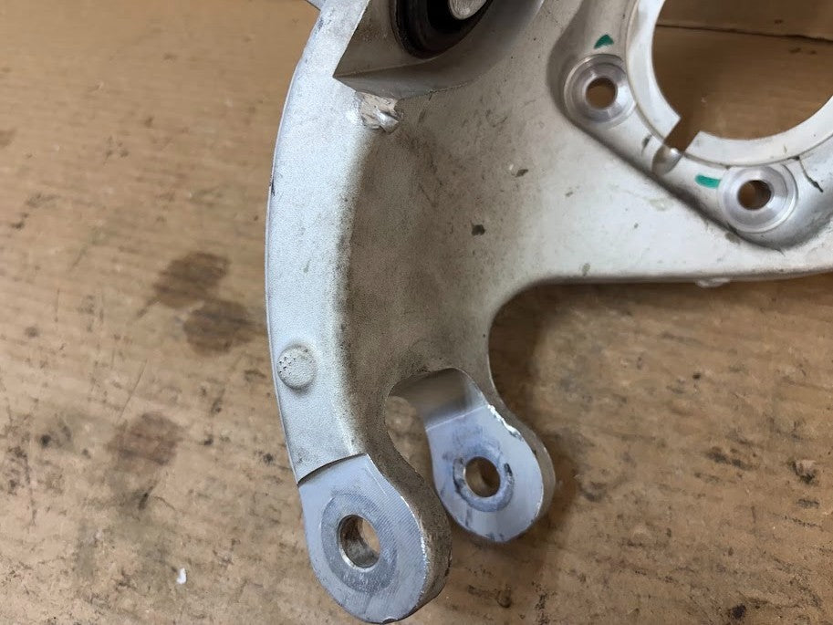 ✅ 2022-2024 Rivian R1T/R1S Rear Left Spindle Knuckle PT00001891