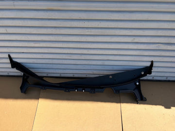 ✅26 Tesla Model Y Juniper Cowling Screen 1930441-00-E /scratched