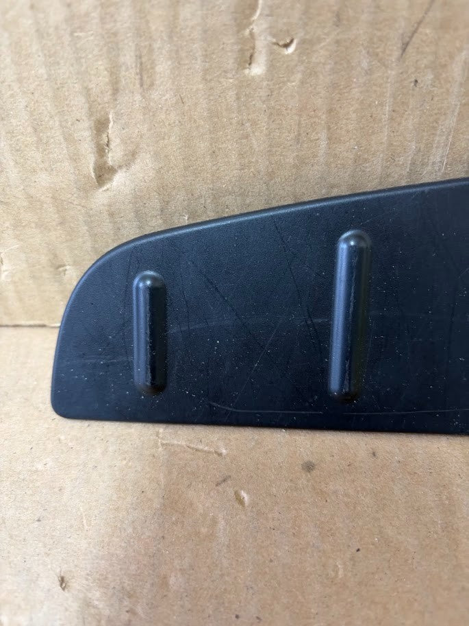 ✅ Tesla Model Right hand RH passenger 1043462-00-B
