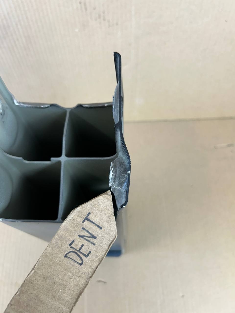 ✅ 20-24 Tesla Model Y Front Right Bumper Reinforcement Rail 1487462-00-C w/dent