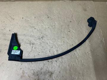 ✅ 12-20 Tesla Model S Front Left Door Seal Rubber