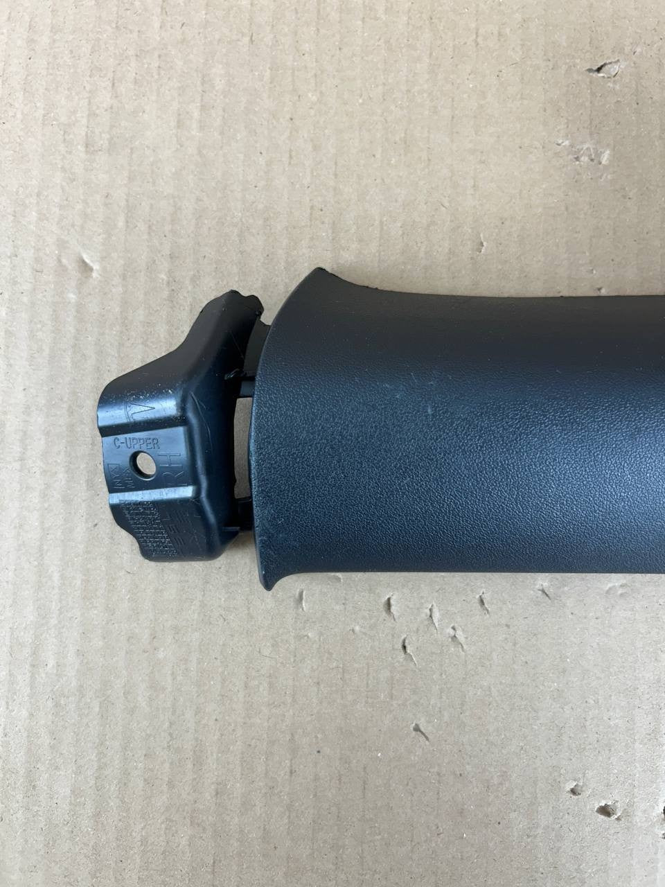 ✅ Tesla Model 3 Right Upper C-Pillar Cover Panel Trim 2017-2023 OEM 1086277-00-H