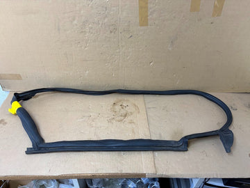 ✅ 2017-2023 Tesla Model 3 Front Left Door Weatherstrip Seal 1090499 OEM