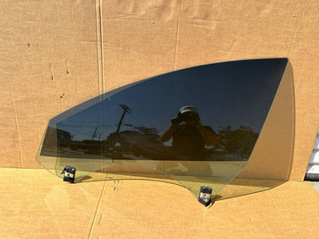 ✅2017-2019 Tesla Model 3 Front Left Side Door Window Glass E943R004530