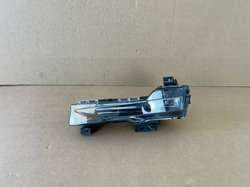 ✅ 17-20 Tesla Model 3 Left Base Amber Turn Light Lamp OEM 1077389-00-F /broken
