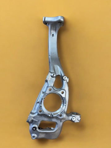 ✅ 19-25 Porsche Cayenne Front Right Spindle Knuckle 9Y0 407 246