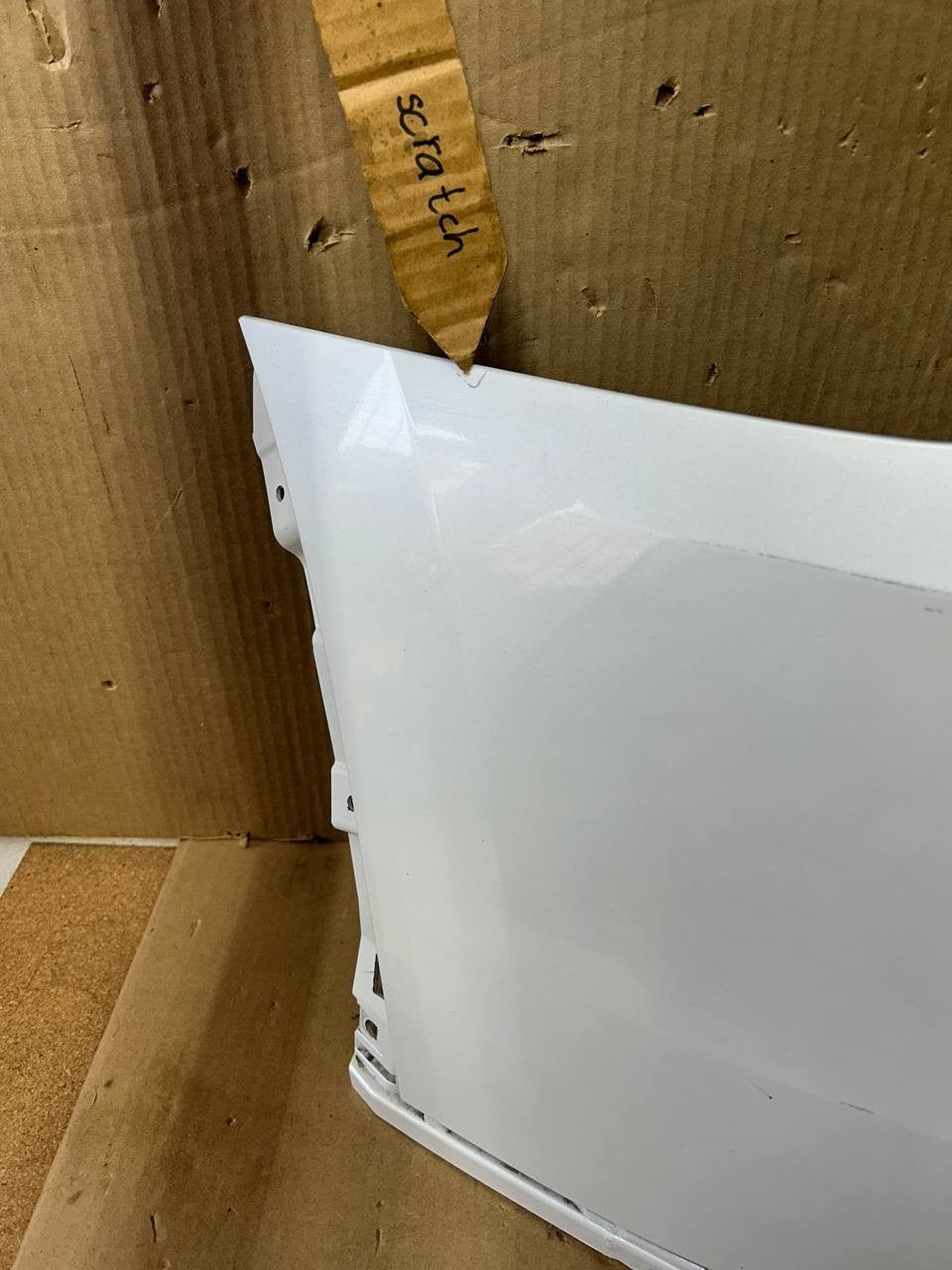 ✅ 25+ Tesla Model Y Rear Left Side Upper Bumper Cover White 194714500F w/scratch