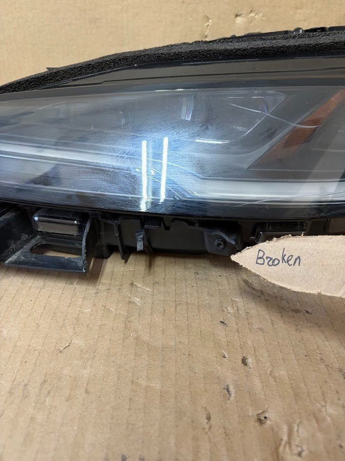 ✅24-27 Tesla Model 3 Highland Left Front Headlight 1694086-00-G /broken tab
