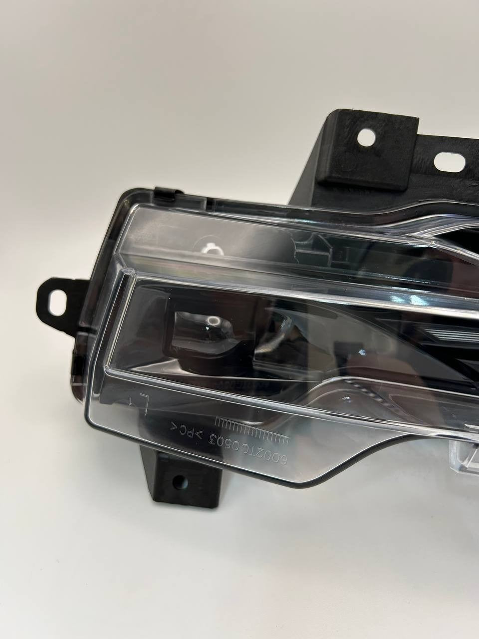 ✅ NEW! 17-20 Tesla Model 3/Y Left Base Amber Turn Light Lamp 1077389