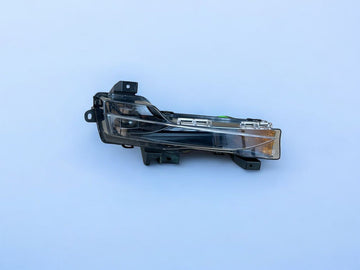 ✅ Tesla Model 3 Y Base Fog Light Lamp Right Side 1507929-00-D 2 Pin /damaged
