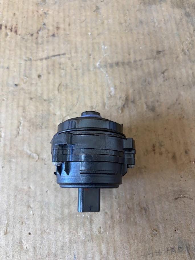 ✅NEW! Tesla Model 3/Y Thermal System SuperManifold Coolant Pump 1492611-S0-A