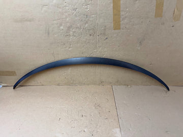 ✅21-24 Tesla Model Y Rear Trunk Carbon Fiber Spoiler Wing 1533971-00-B w/scratch