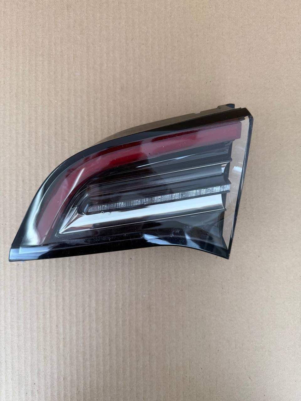 ✅ 2017 - 2023 Tesla Model 3 Back Rear Right Tail Light Liftgate OEM 1077402-00-G