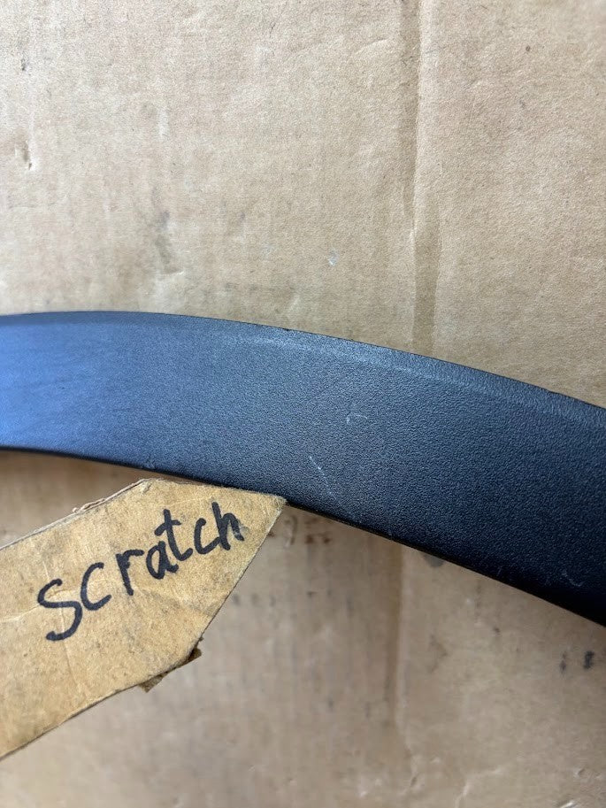 ✅ 20-24 Tesla Model Y Rear RH Fender Flare Wheel Molding 1494188-00-B /scratched
