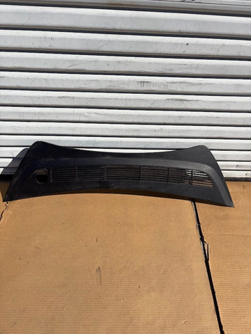 ✅17-23 Tesla Model 3 Front Windshield Cowl Cover Panel 1081675-00-B/scratched