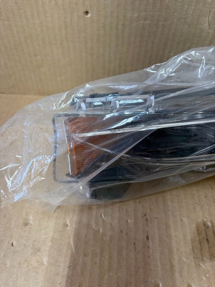 ✅ NEW! 17-23 Tesla Model 3 / Y Left Front Bumper Foglight 3 Pin 1624797-00-A
