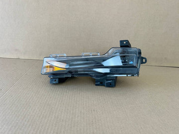 ✅ 17-20 Tesla Model 3 Left Base Amber Turn Light Lamp OEM 1077389-00-F /broken