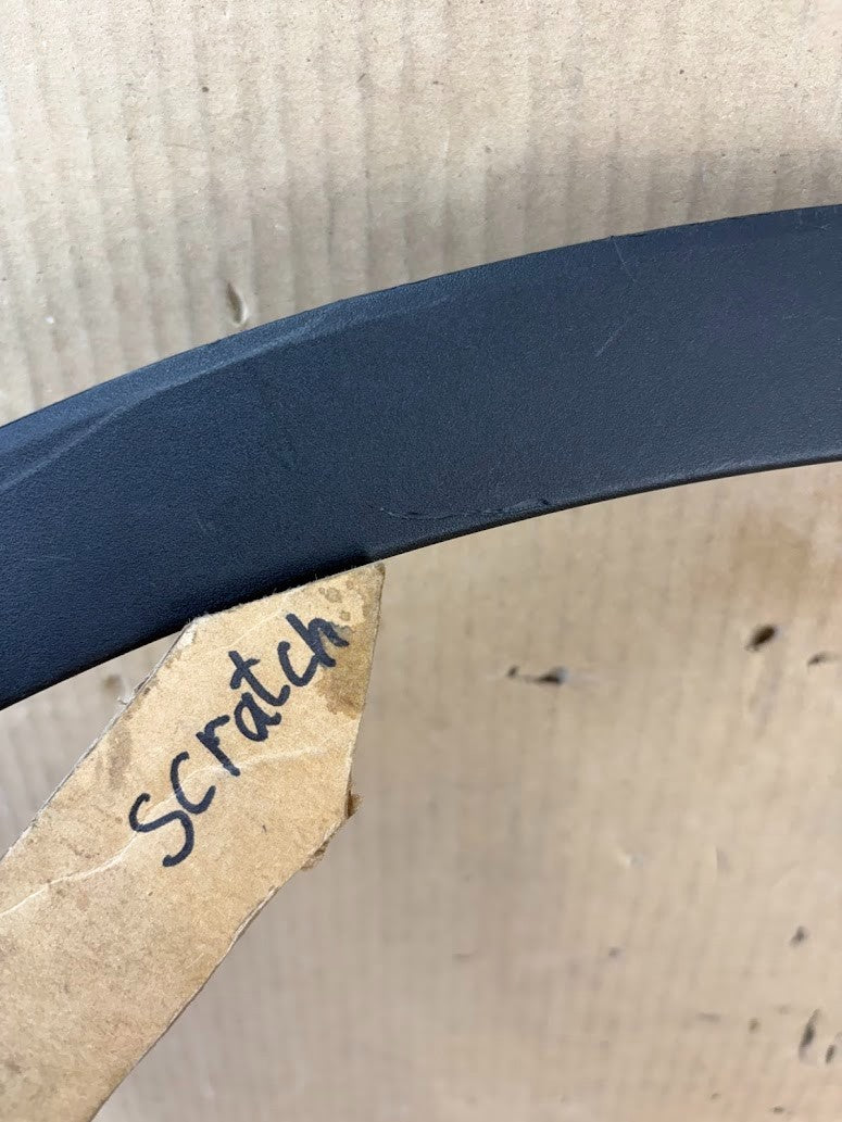✅20-24 Tesla Model Y Front Left Fender Flare Wheel Molding 149416100C /scratched