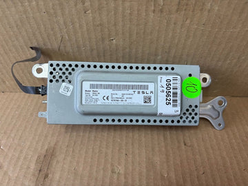 ✅ 2017-2023 Model 3 Harman Becker FM HD Audio Radio Receiver Module 1079749-00-D