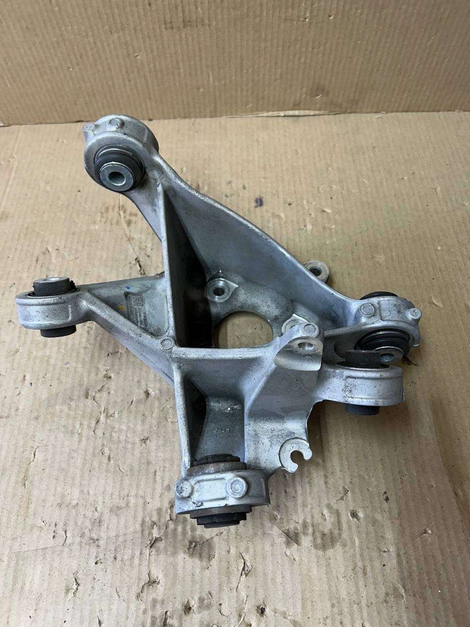 ✅ OEM Tesla 2020-2023  Model Y Rear Left LH Steering Knuckle 1288411-00-A