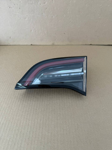 ✅ Tesla Model 3 Y Rear Right Inner Tail Light Lamp 1077402-99-F OEM
