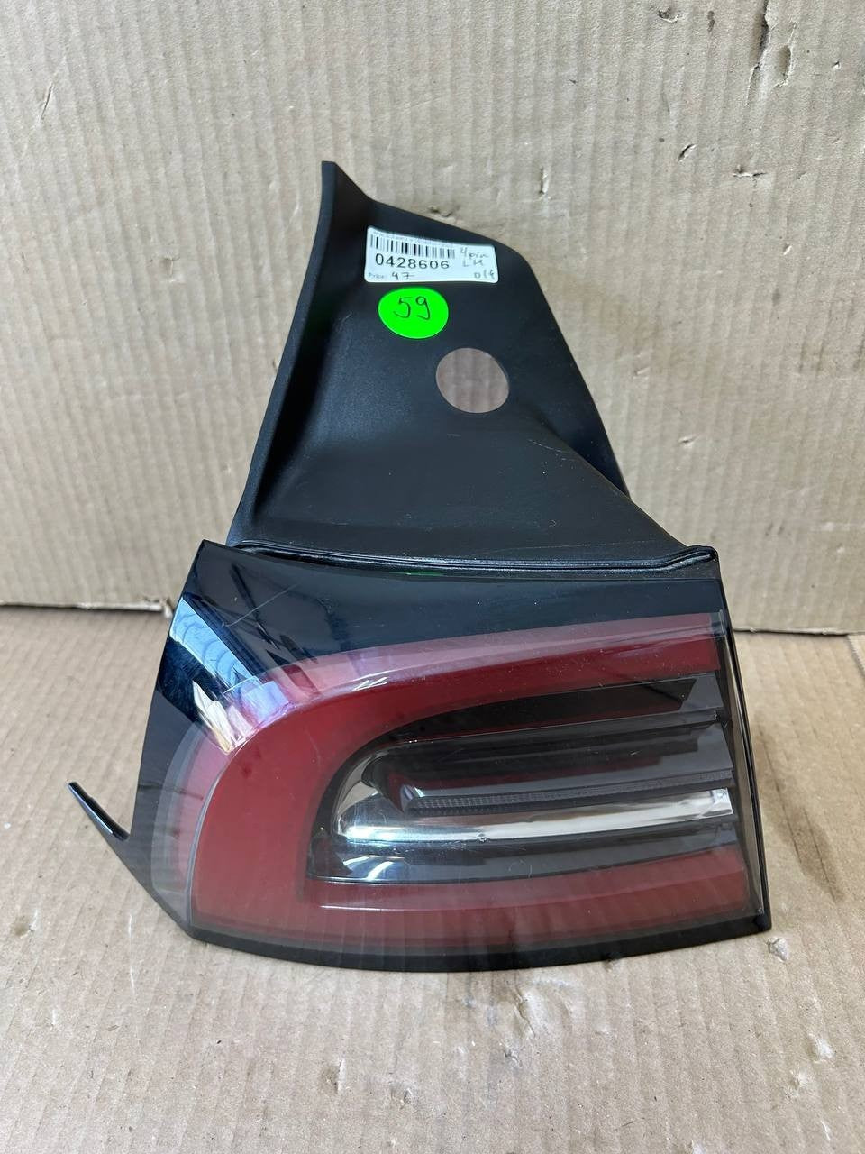 ✅Tesla Model 3/Y 17-23 Tail Lamp Outer Rear Left Light 4 Pin 1077397-00-G