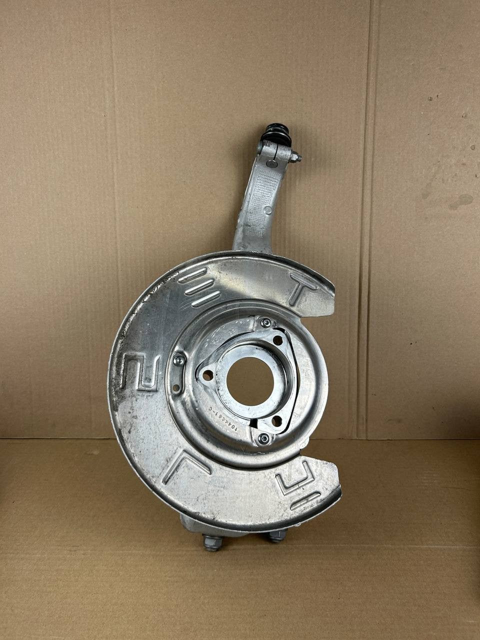 ✅17-23 Tesla Model 3 Front Left Spindle Knuckle w/ Hub & Shield LH 1044311-00-E