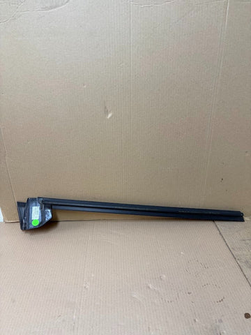 ✅ 17-23 Model 3 Front Left Door Window Inner Belt Weatherstrip Seal 1090495-00-E
