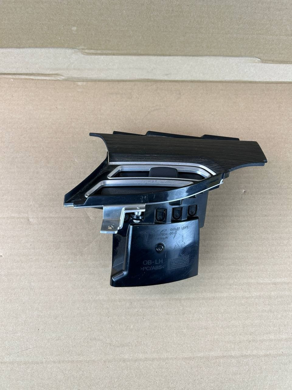 ✅ 12-20 Tesla Model S X Front Left Side Dash Air Vent Grille Trim 1007834-00-C