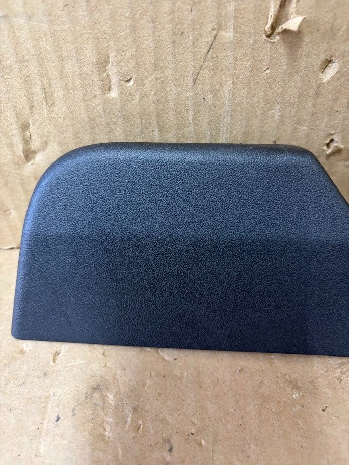 ✅NEW! 17-23 Tesla Model 3/Y Front Right Seat Inner Trim Cover Panel 1618233-00-B