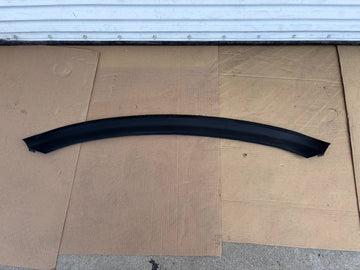 ✅16-20 Tesla Model X Rear Bumper Center Molding Trim 1047976-00-D