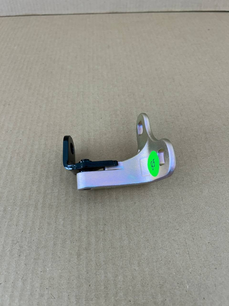 ✅ NEW! 20-24 Tesla Model Y Front Right Upper LOWER Door Hinge 1497496-00-E