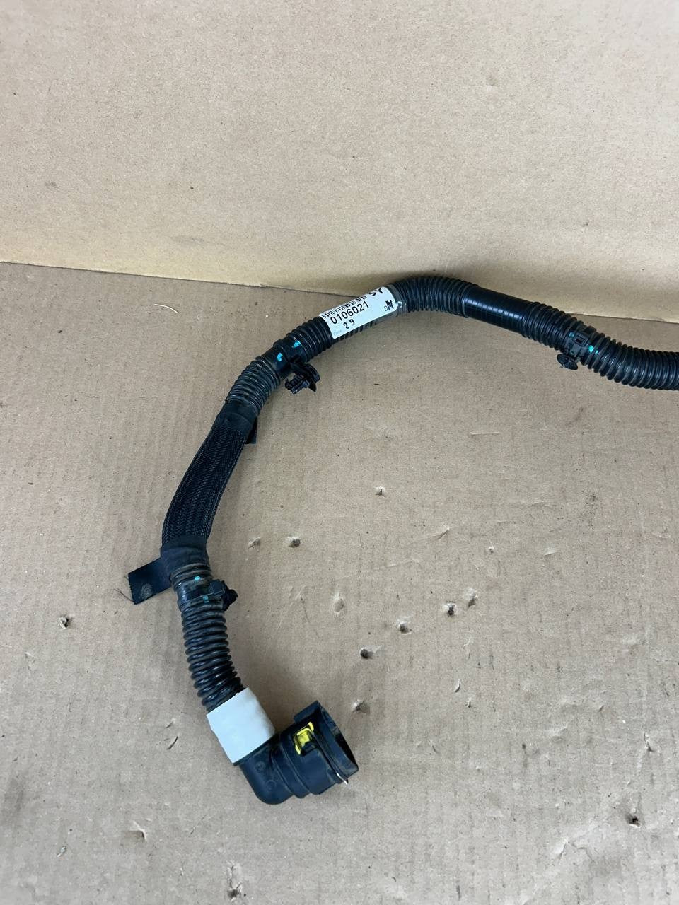 ✅2017-2023 Tesla Model 3/Y Rear Inverter to Oil Cooler Hose Line 1077585-00-E