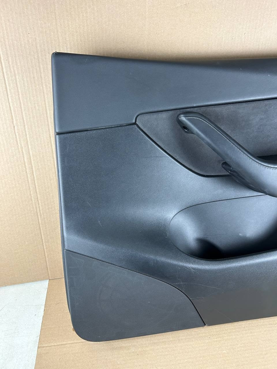 ✅2020-2023 Tesla Model Y Front Right Door Panel Trim Card Cover RH 1498482-00-A