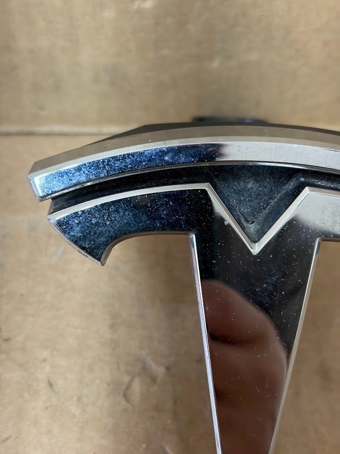 ✅ 16-26 Tesla Model X Front T Badge Emblem Logo Bumper Hood Chrome 1047884-00-E